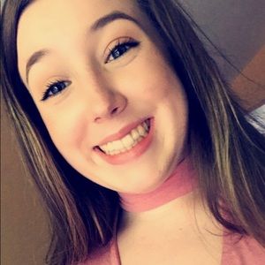 Meet your Posher, Abbie